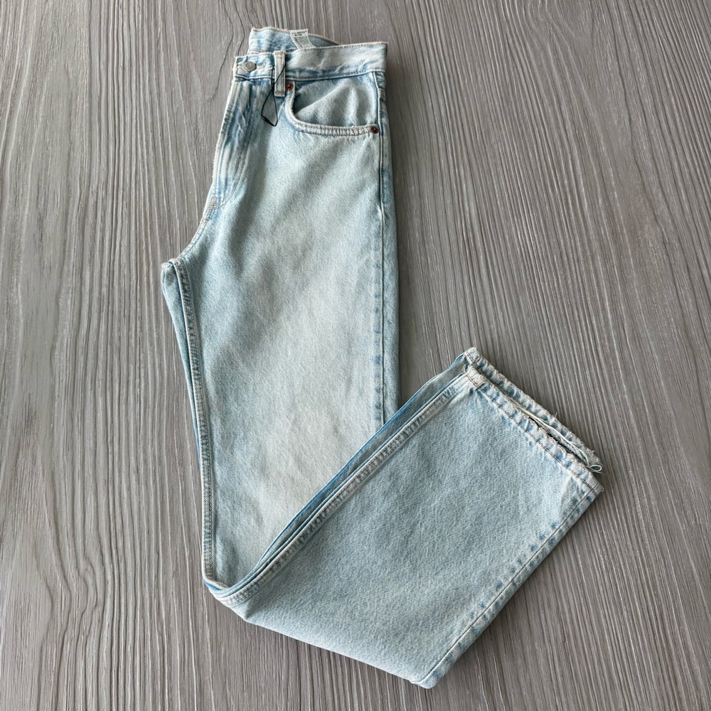 Zara NWOT High Rise Light Wash Jeans Women’s Size 6